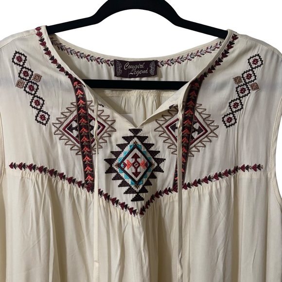 High Low Embroidered Cream Sleeveless Blouse NWT - Picture 3 of 5